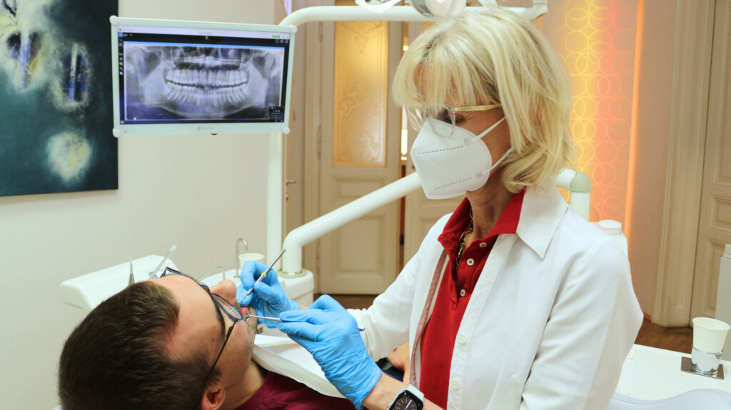 Dr. Heidelinde Aigner-Schmid Gratiszahnspange in Wien